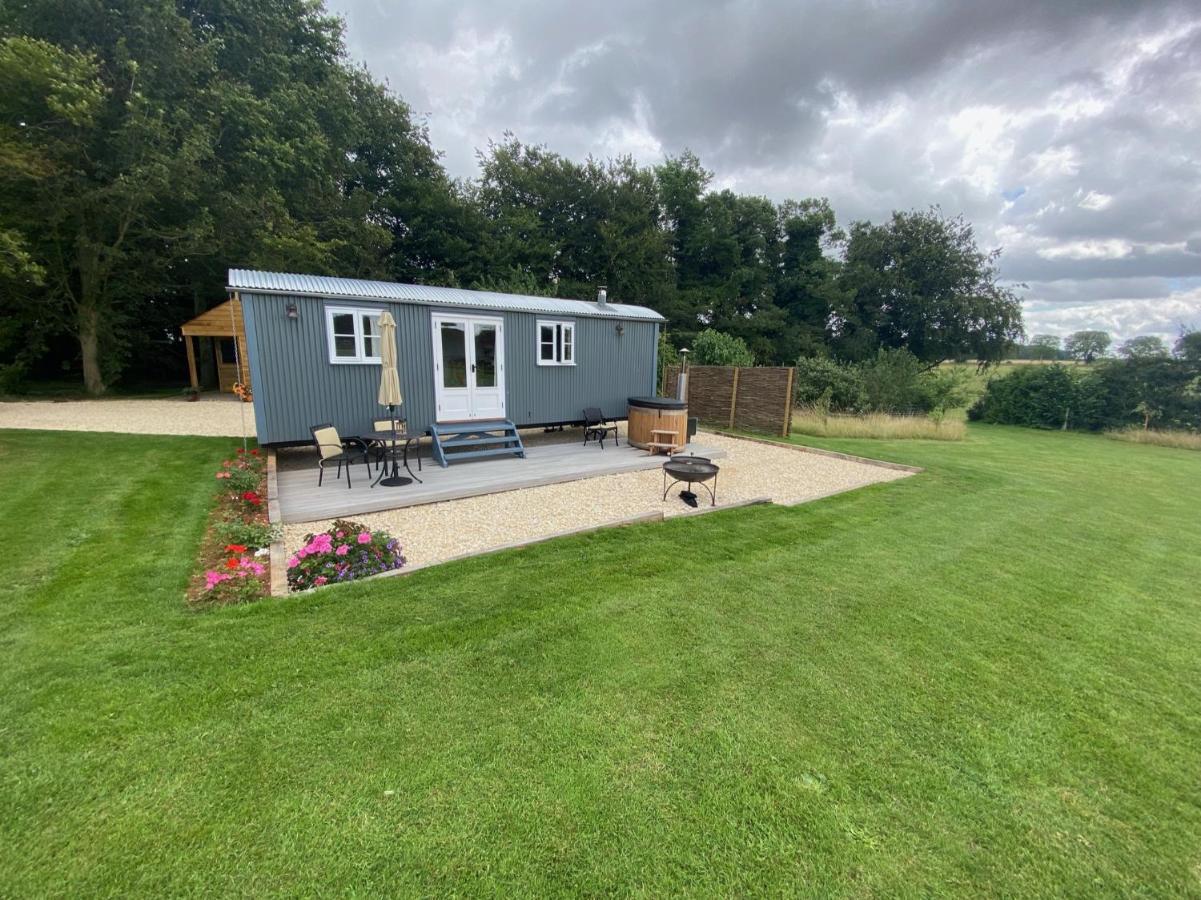 The Bibury - Westwell Downs Shepherd Huts Oxford Exteriér fotografie